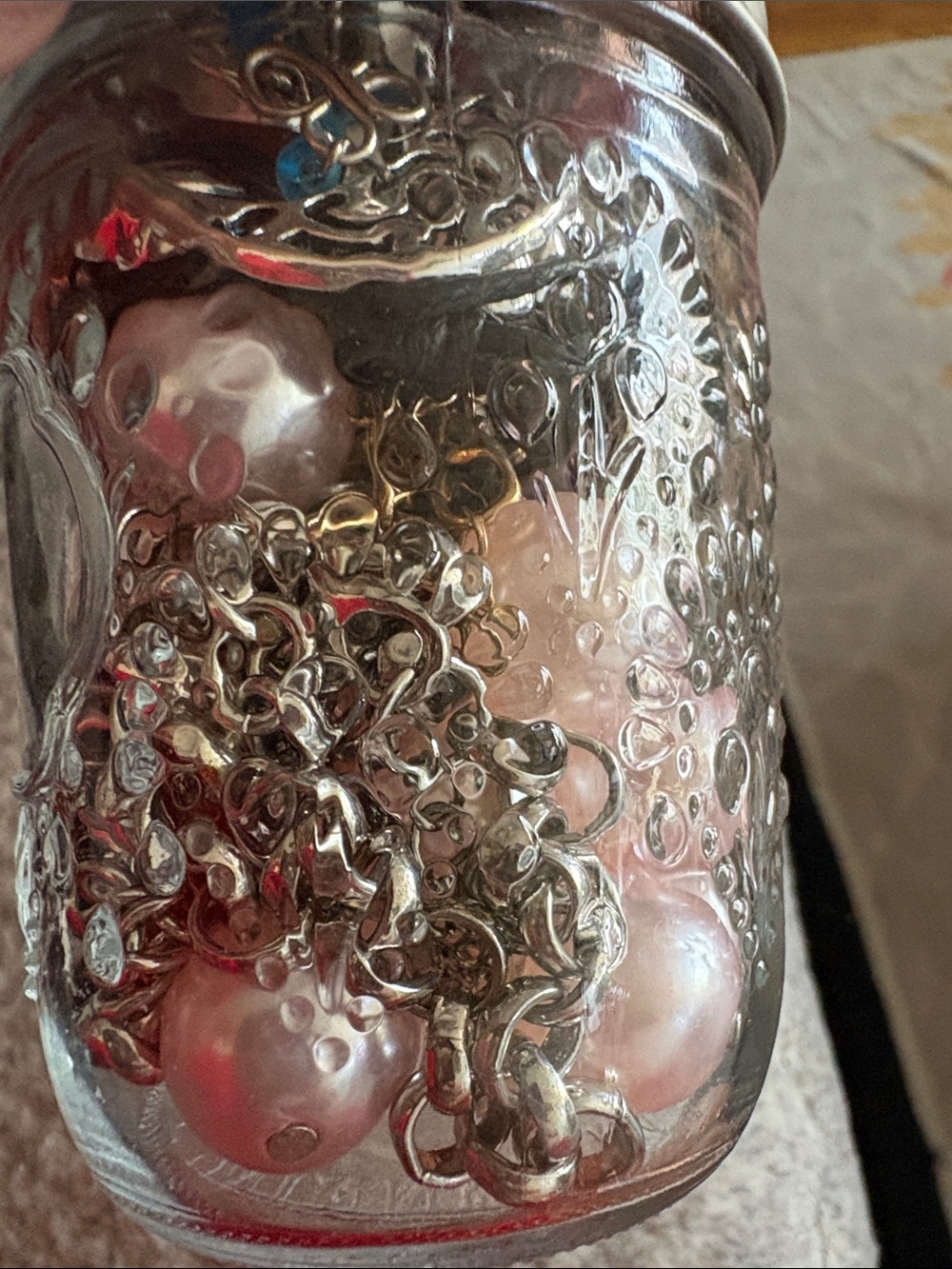 Useable, wearable, sellable mystery women’s jewelry lot Approximately 1 lb.